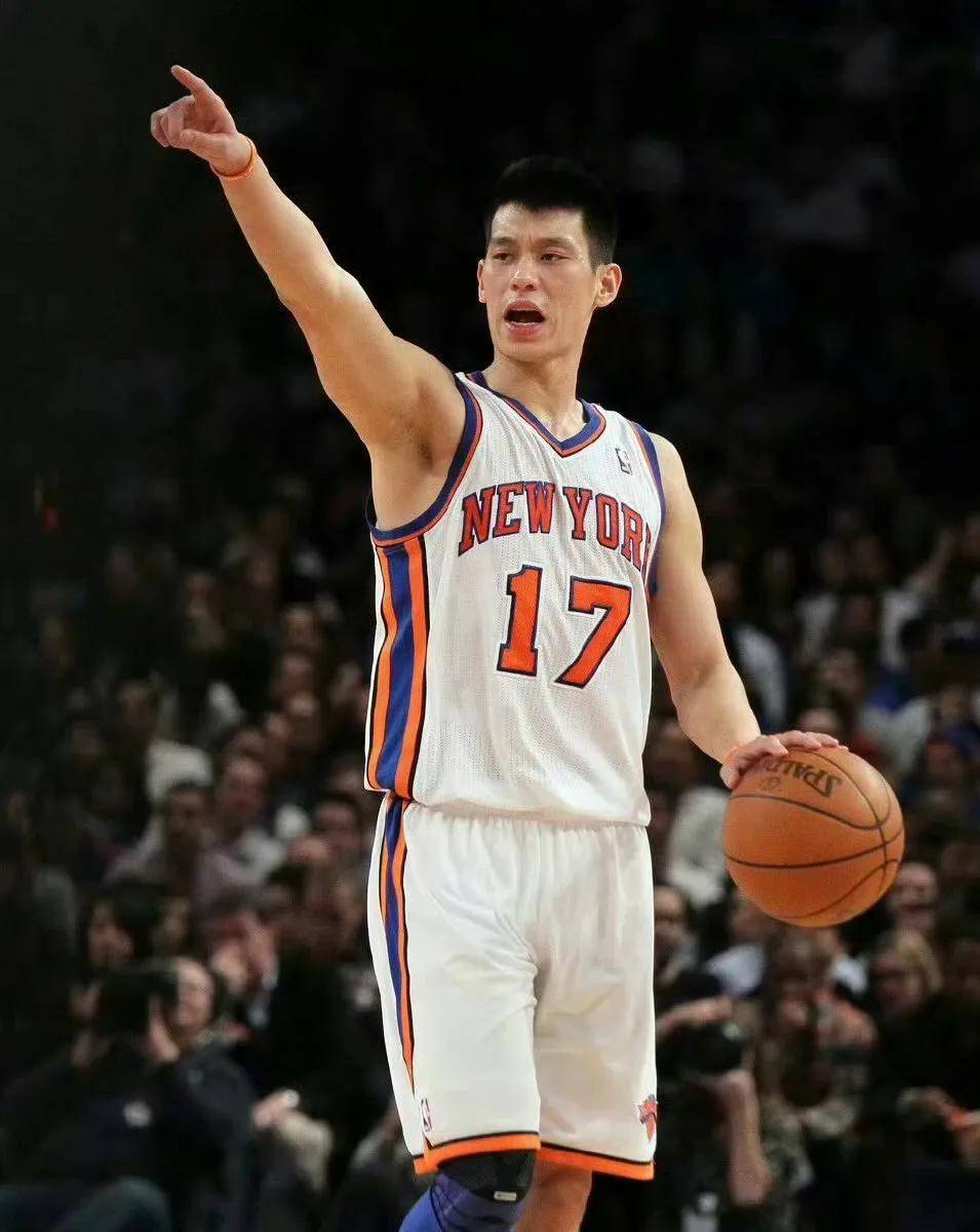 关于林书豪率队连胜,纽约尼克斯登顶东部的信息 关于林书豪率队连胜,纽约尼克斯登顶东部的信息