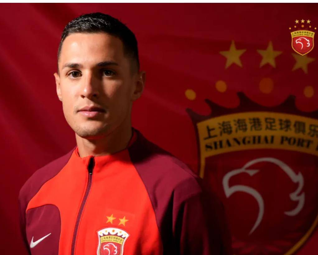 里昂中场实力派球员回归，球队士气大增的简单介绍