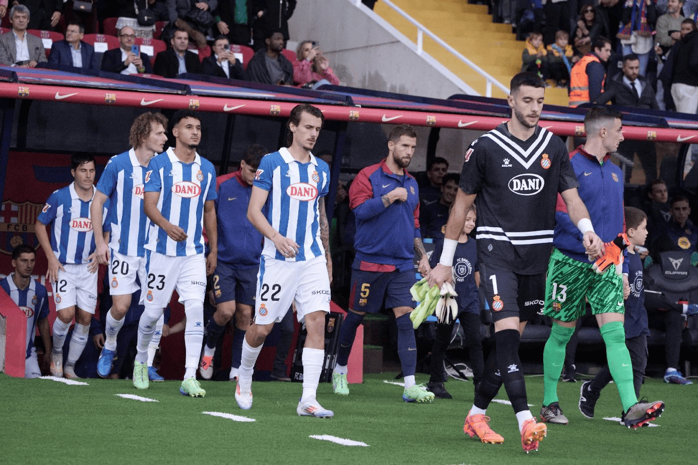 爱游戏官网入口-巴塞罗那创造历史，史无前例