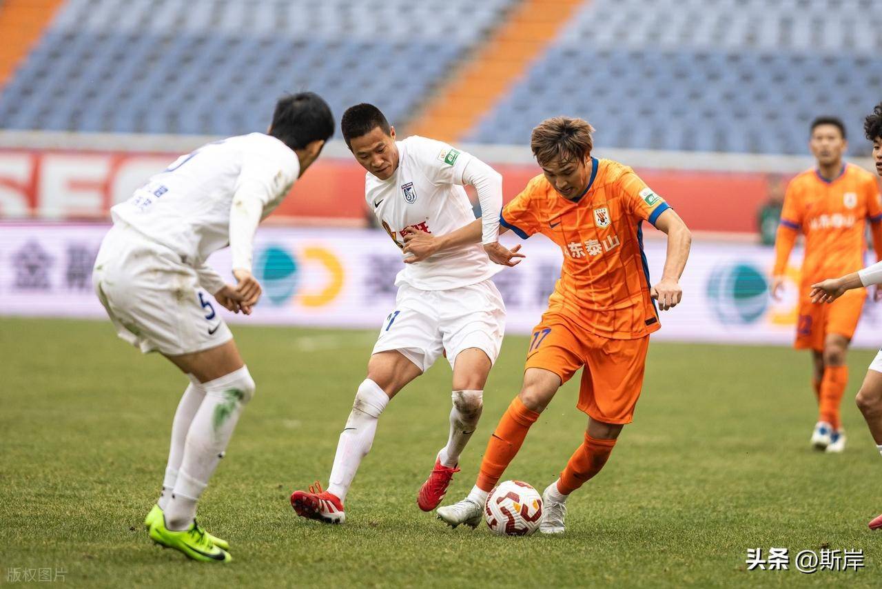 爱游戏登录-大连一方形势严峻，艰难向中超保级目标前进