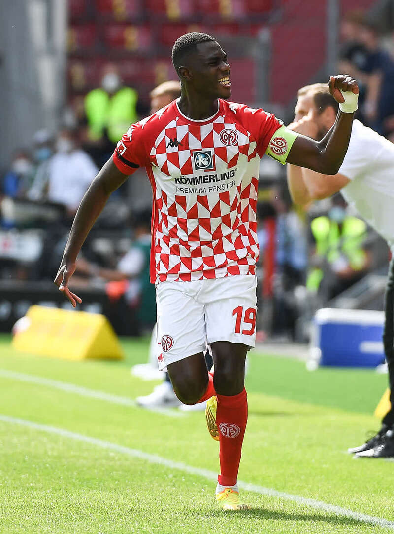 爱游戏课程-包含科隆主场力克柏林赫塔，终结两连败势头的词条