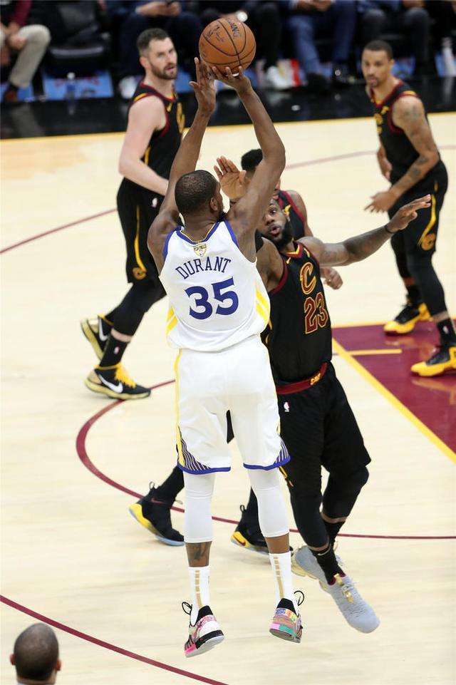 佛山队实力雄厚,成功征服对手 佛山队实力雄厚,成功征服对手