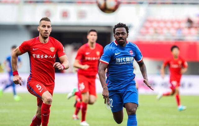 关于山东泰山客场大胜重庆力帆，继续稳居积分榜前列的信息