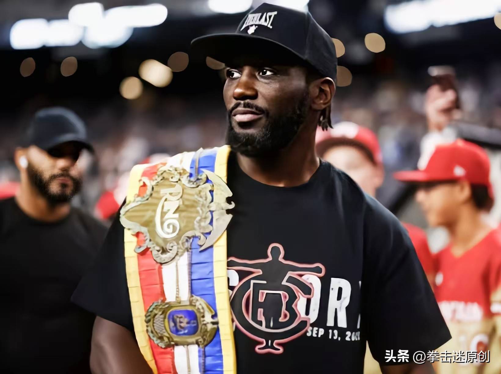 爱游戏网址-沙特阿拉伯拳击选手顽强晋级