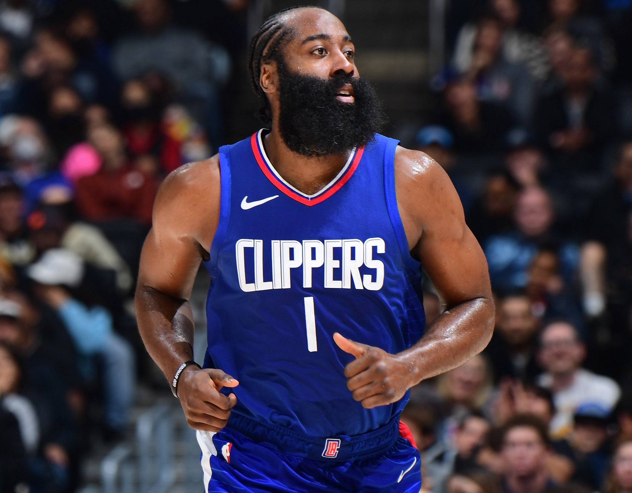 包含火箭客场击败老鹰，哈登砍下39分的词条