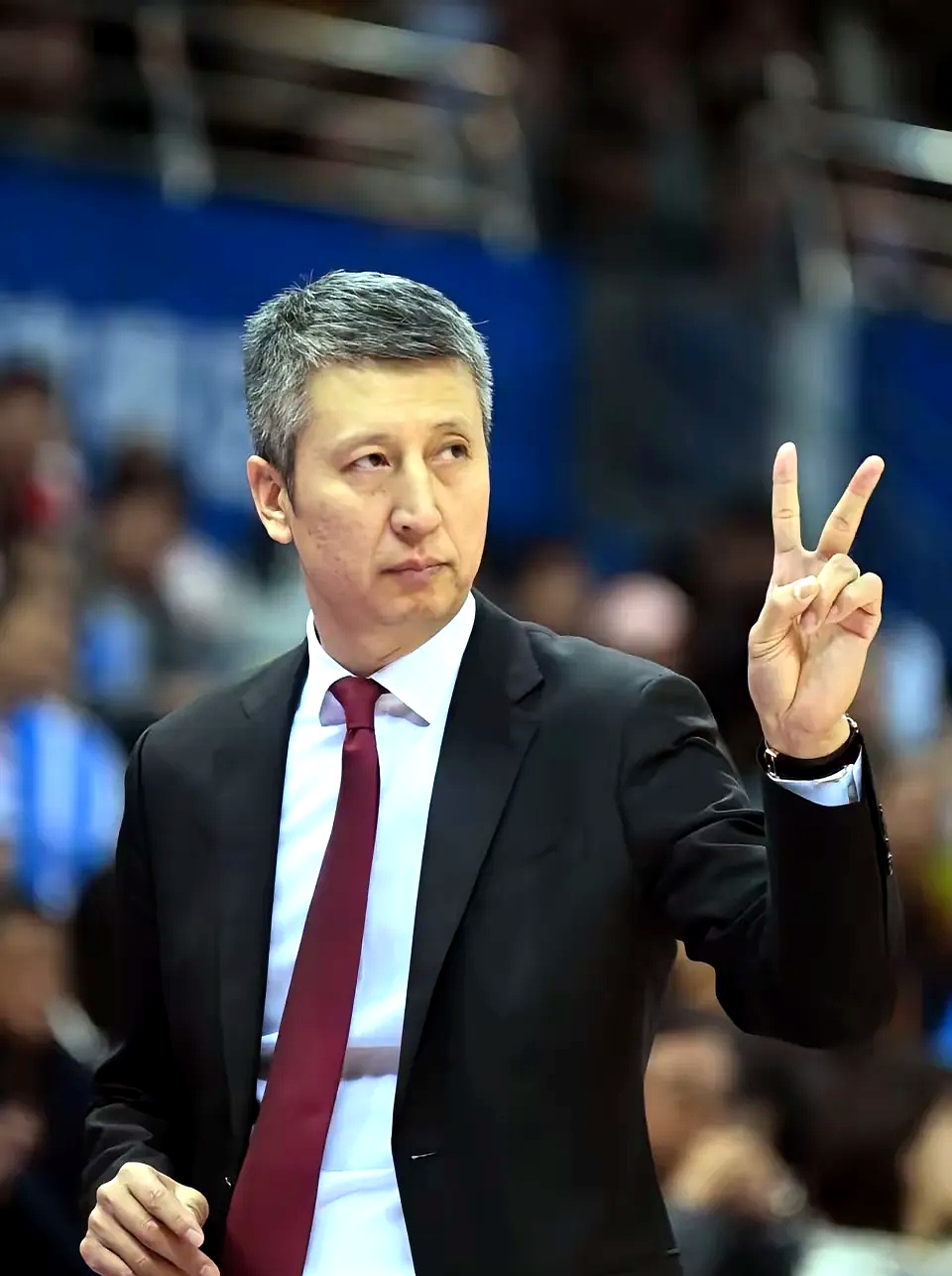 江苏男篮连胜被终结遗憾败北