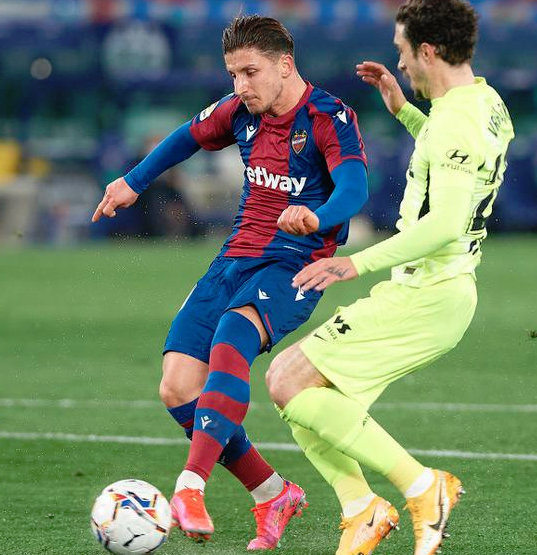 格拉纳达赢场爆冷，望风而动的简单介绍